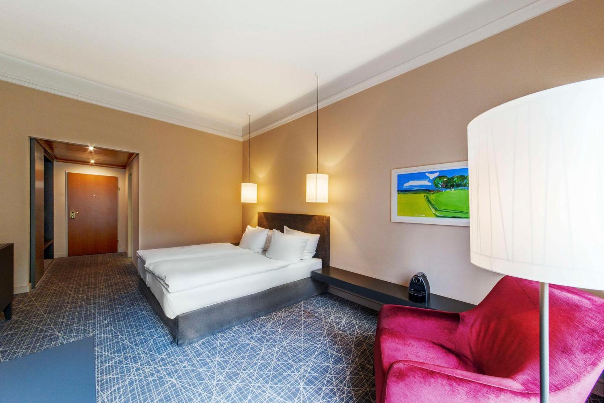 เอ็นเอช คอลเลคชั่น ปราก Hotel ภายนอก รูปภาพ